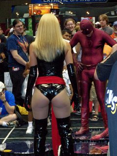 Cosplay creepshot  