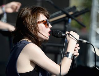 Lauren+Mayberry+2014+Coachella+Valley+Music+lpLuDrjQXA3l.jpg