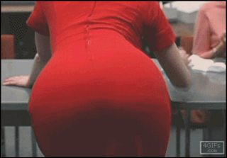 36-bounce-tastic-christina-hendricks-gifs-image-1.gif